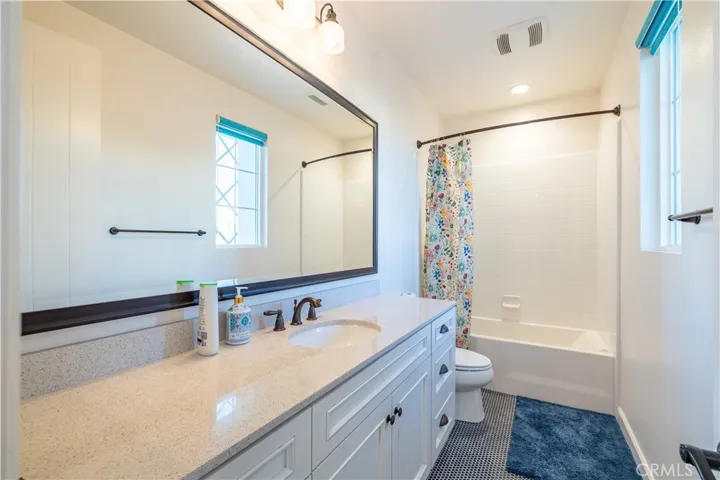 167 Newall, Irvine, California 92618