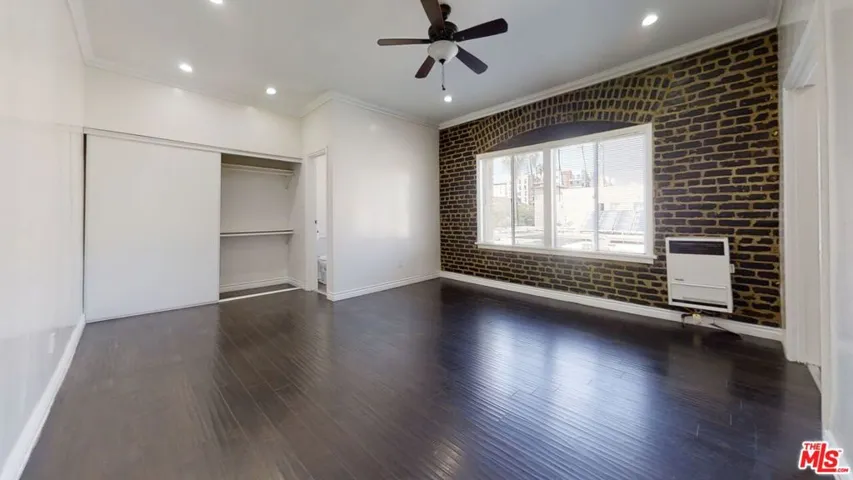 738 New Hampshire Avenue 205, Los Angeles, California 90005