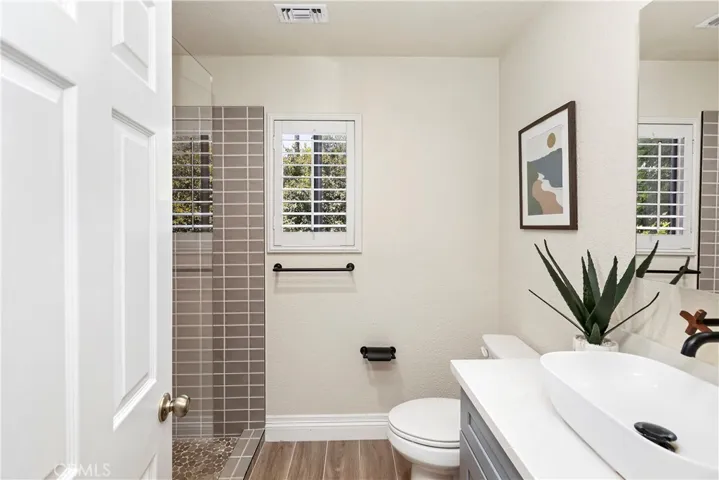 1760 Century Avenue, Riverside, California 92506