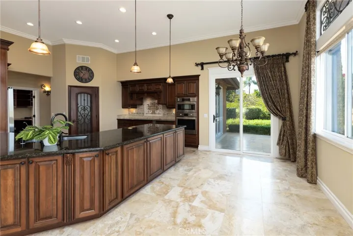 9750 Adams Court, Escondido, California 92026