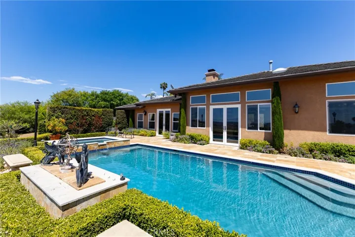 9750 Adams Court, Escondido, California 92026