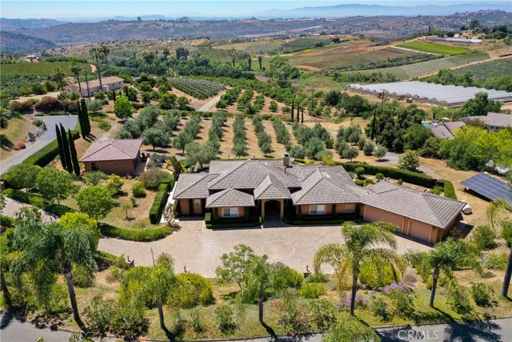 9750 Adams Court, Escondido, California 92026