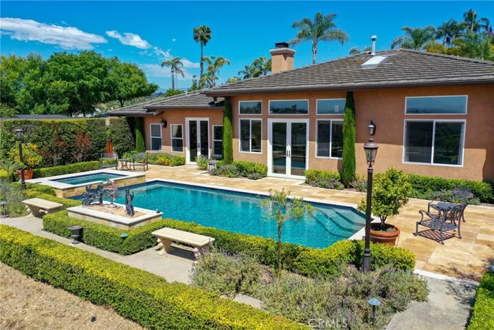 9750 Adams Court, Escondido, California 92026