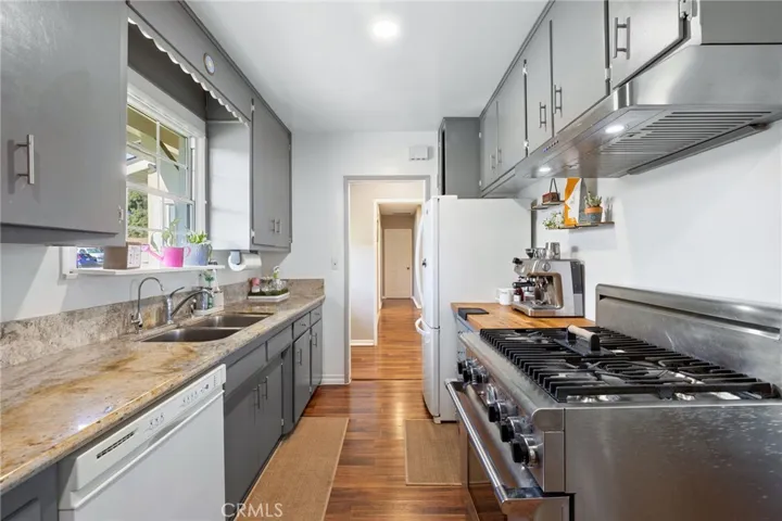 1142 Essex Street, Glendora, California 91740