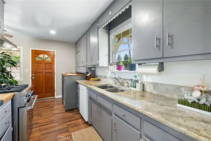 1142 Essex Street, Glendora, California 91740
