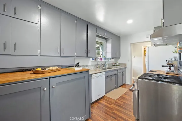 1142 Essex Street, Glendora, California 91740