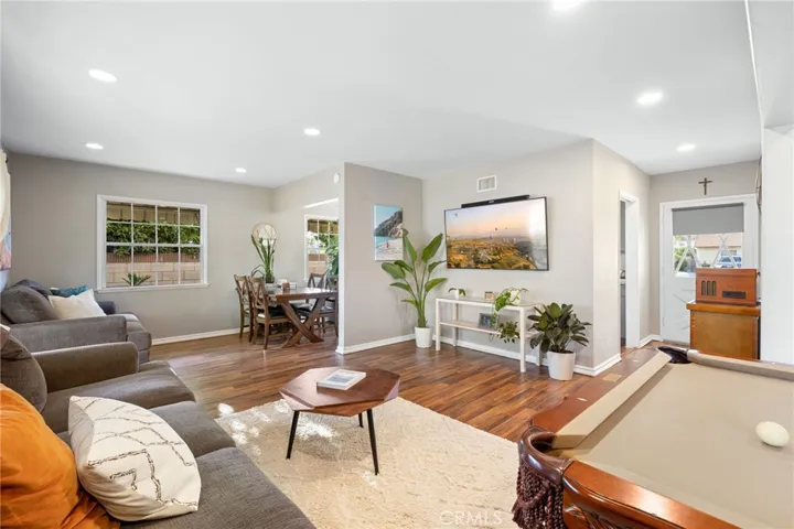 1142 Essex Street, Glendora, California 91740