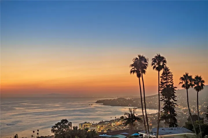 521 Alta Vista Way, Laguna Beach, California 92651