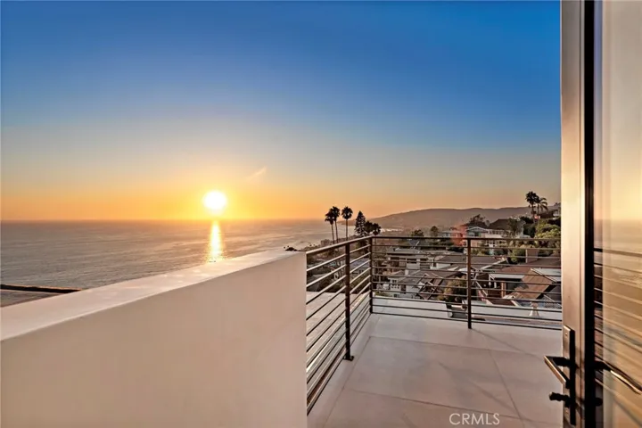 521 Alta Vista Way, Laguna Beach, California 92651