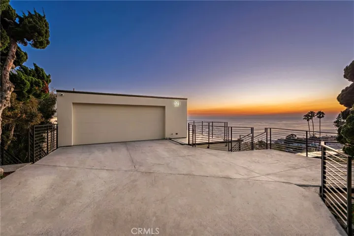 521 Alta Vista Way, Laguna Beach, California 92651