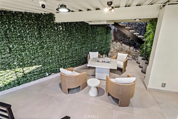 521 Alta Vista Way, Laguna Beach, California 92651