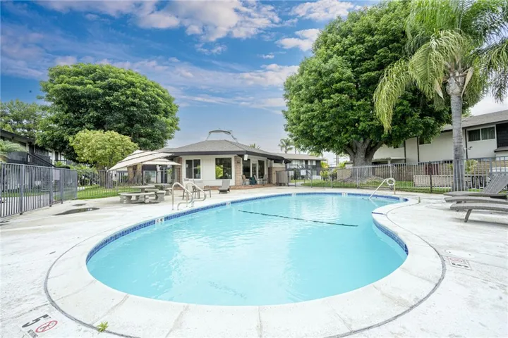 7100 Cerritos Avenue 104, Stanton, California 90680