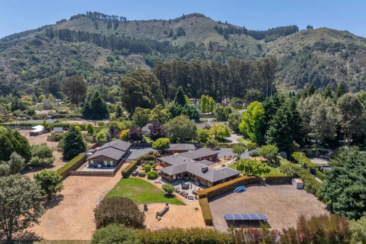 27193 Prado Del Sol, Carmel, California 93923