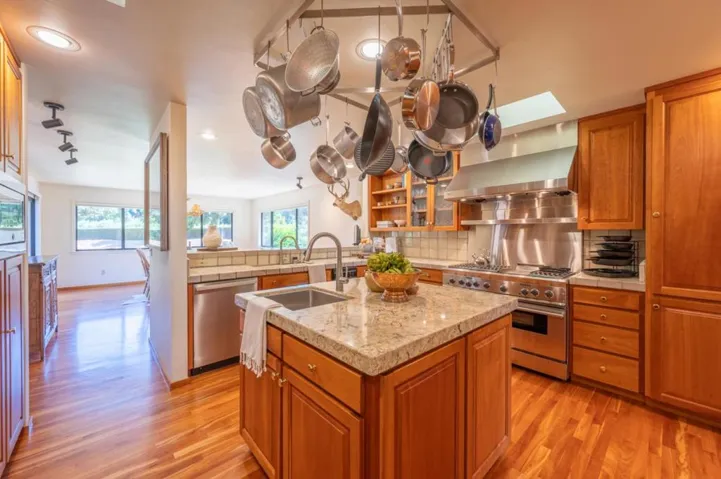 27193 Prado Del Sol, Carmel, California 93923