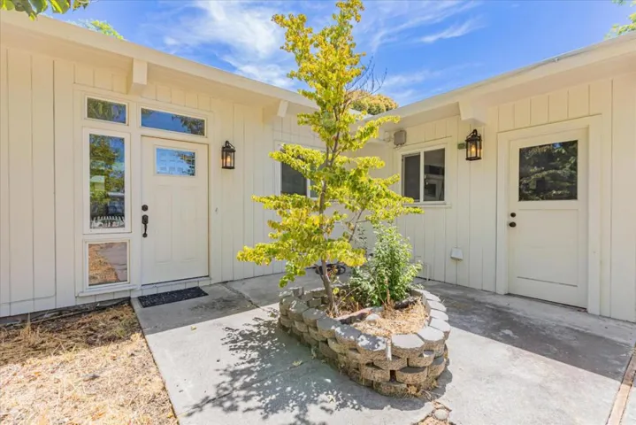 598 Maple Avenue, Sunnyvale, California 94085