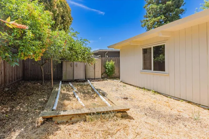 598 Maple Avenue, Sunnyvale, California 94085