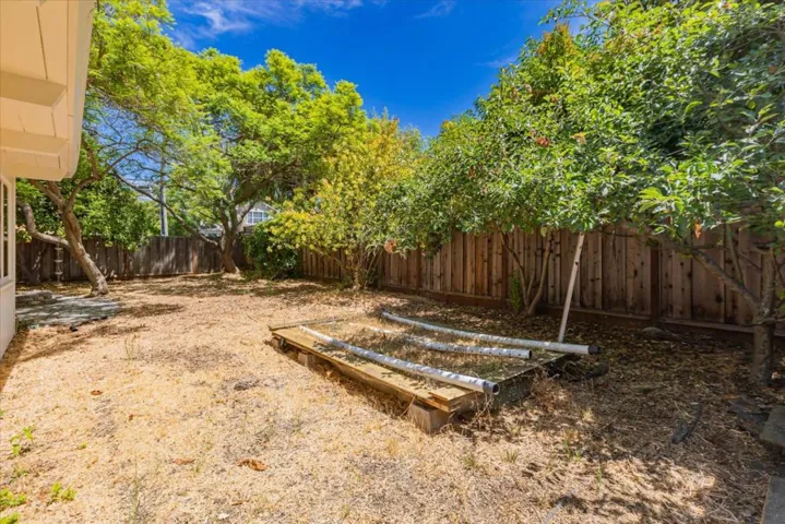 598 Maple Avenue, Sunnyvale, California 94085