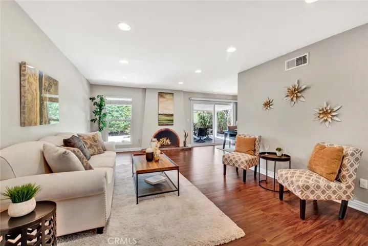 11278 Barbi Lane, Los Alamitos, California 90720
