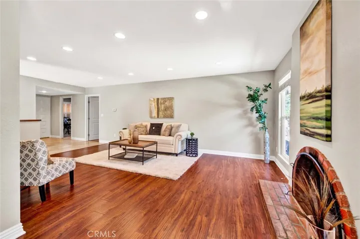 11278 Barbi Lane, Los Alamitos, California 90720