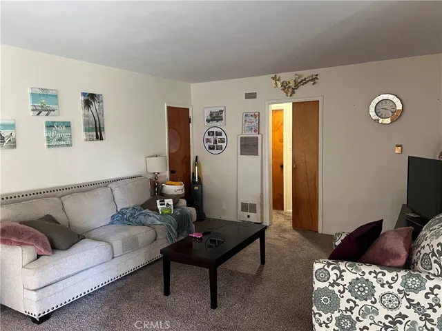 632 E Carson Street, Long Beach, California 90807