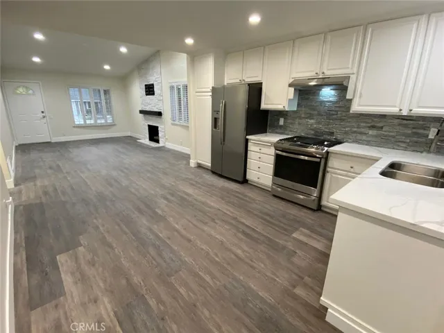 Open floor plan!