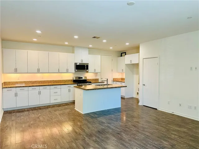 108 Finch, Lake Forest, California 92630