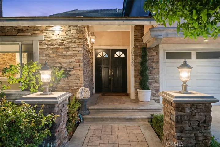 20720 Manzanita Avenue, Yorba Linda, California 92886