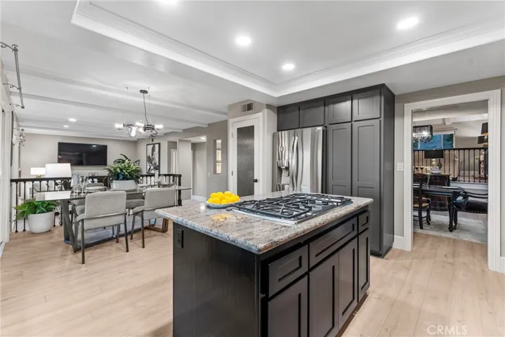 Very open floorplan - city light/ sunset view from most rooms!