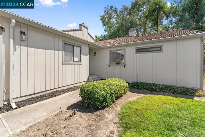 874 Valley Run, Hercules, California 94547