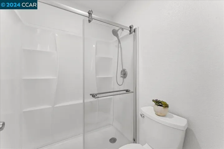 874 Valley Run, Hercules, California 94547