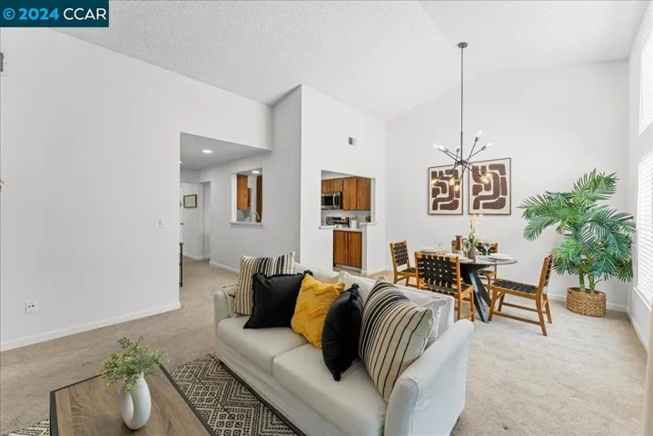 874 Valley Run, Hercules, California 94547