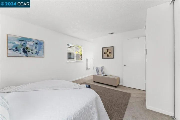 874 Valley Run, Hercules, California 94547