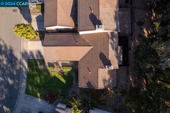 874 Valley Run, Hercules, California 94547