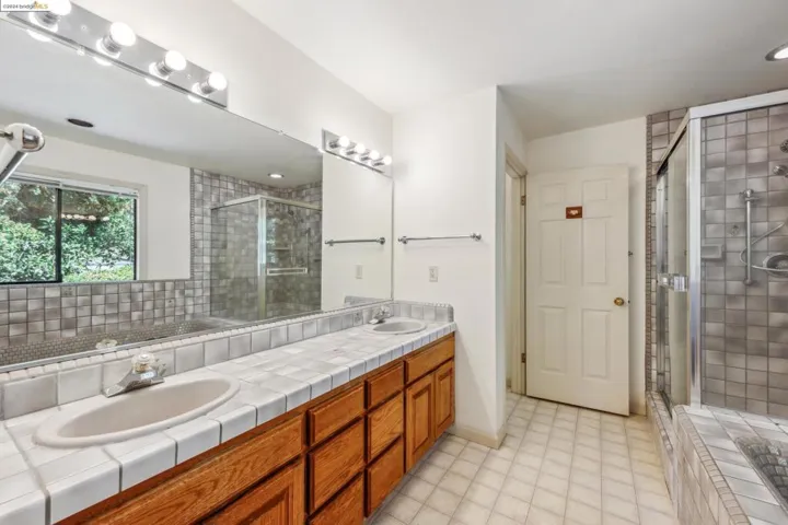 501 Jenifer Ct, Santa Rosa, California 95404