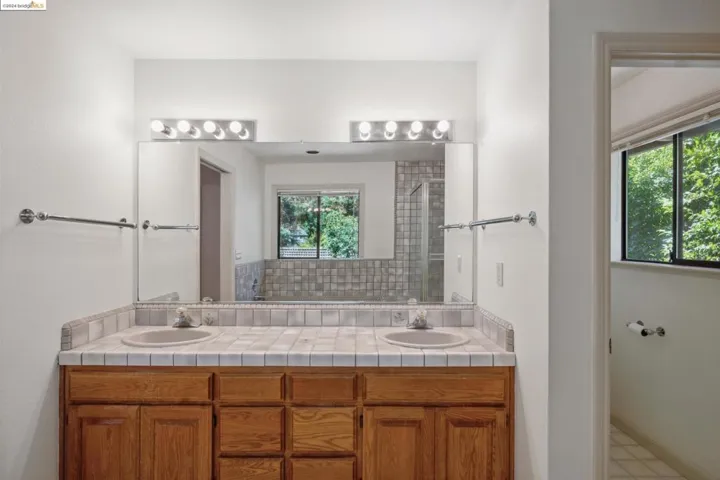 501 Jenifer Ct, Santa Rosa, California 95404