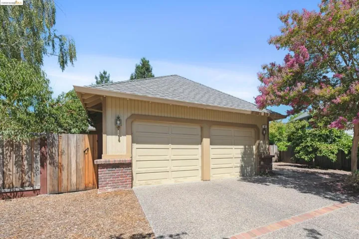 501 Jenifer Ct, Santa Rosa, California 95404