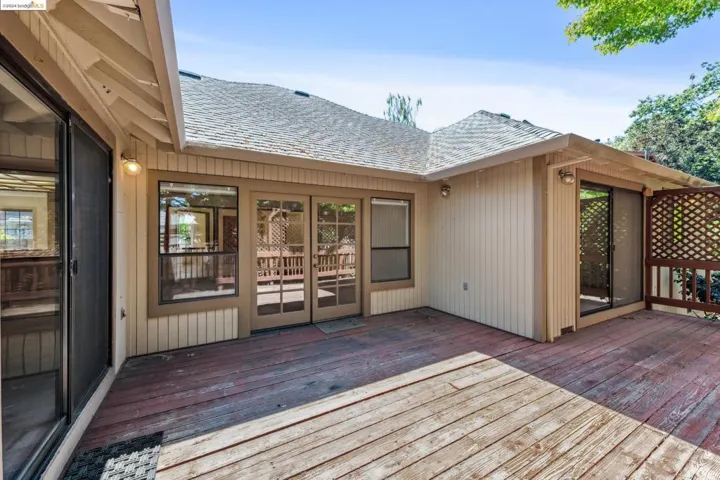 501 Jenifer Ct, Santa Rosa, California 95404
