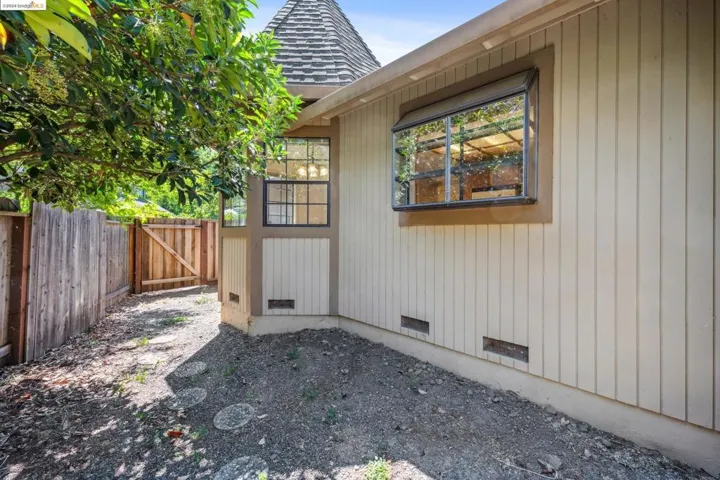 501 Jenifer Ct, Santa Rosa, California 95404