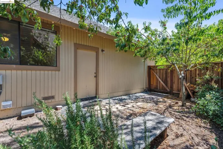 501 Jenifer Ct, Santa Rosa, California 95404