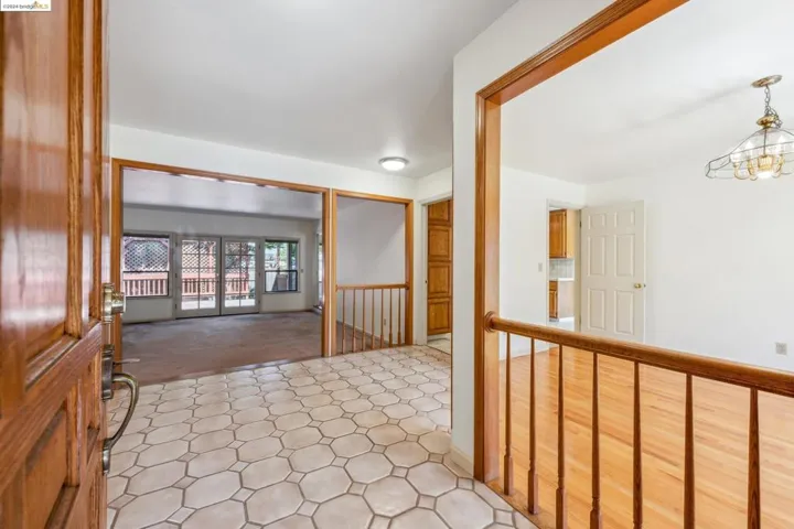 501 Jenifer Ct, Santa Rosa, California 95404