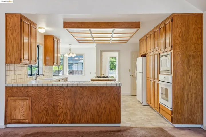501 Jenifer Ct, Santa Rosa, California 95404