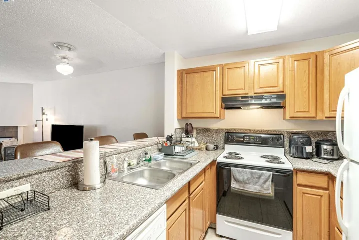 39199 Guardino Dr 171, Fremont, California 94538