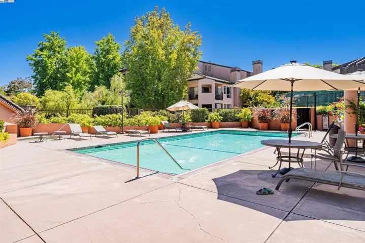 39199 Guardino Dr 171, Fremont, California 94538