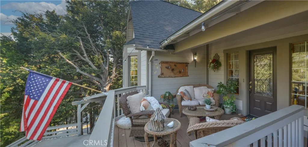 196 N Fairway Drive, Lake Arrowhead, California 92352 home-pic-36