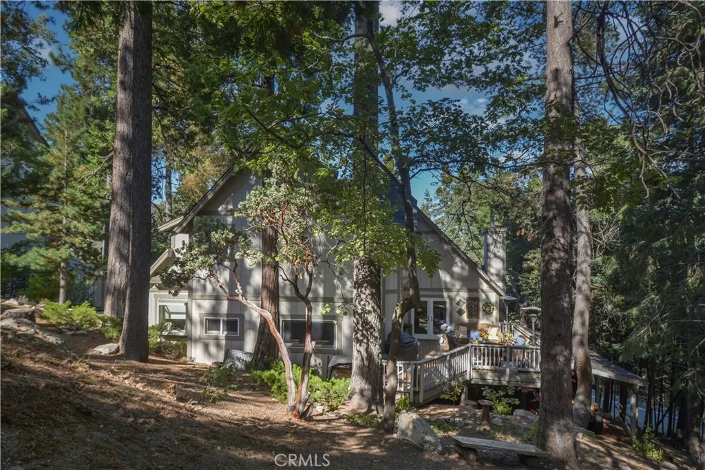 196 N Fairway Drive, Lake Arrowhead, California 92352 home-pic-34