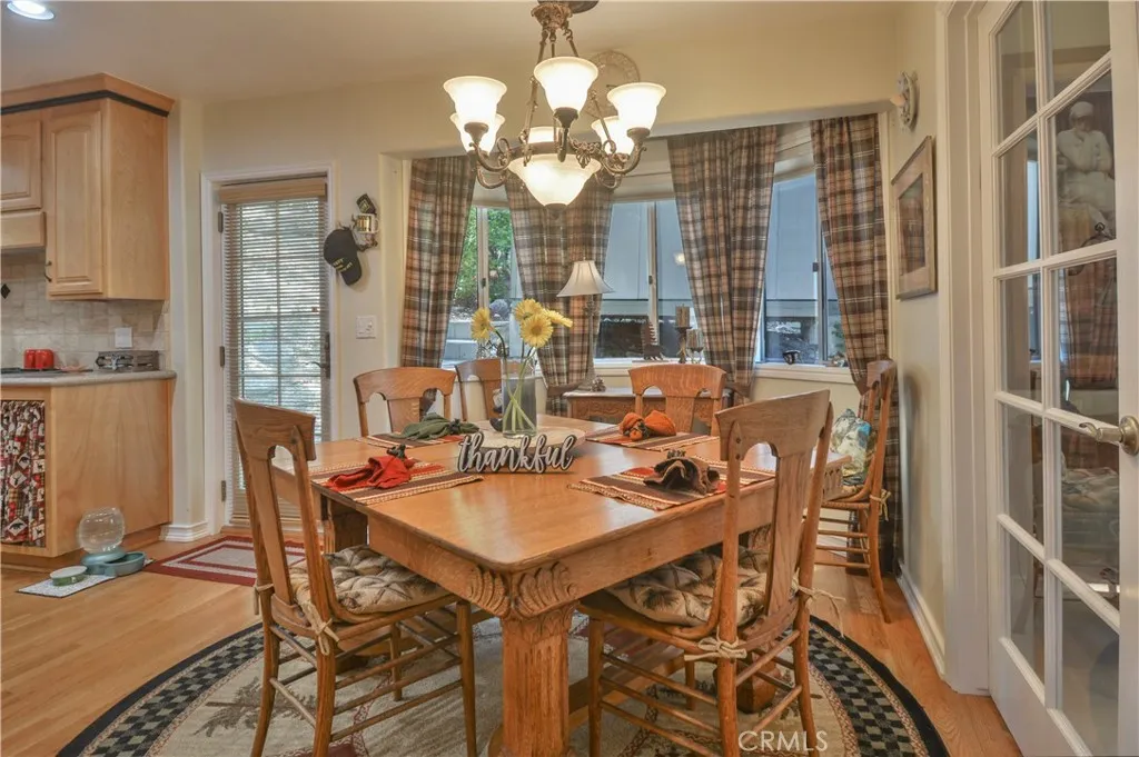 196 N Fairway Drive, Lake Arrowhead, California 92352 home-pic-17