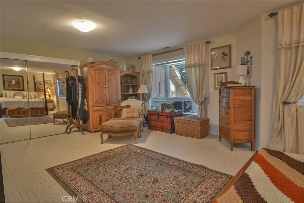 196 N Fairway Drive, Lake Arrowhead, California 92352 home-pic-25