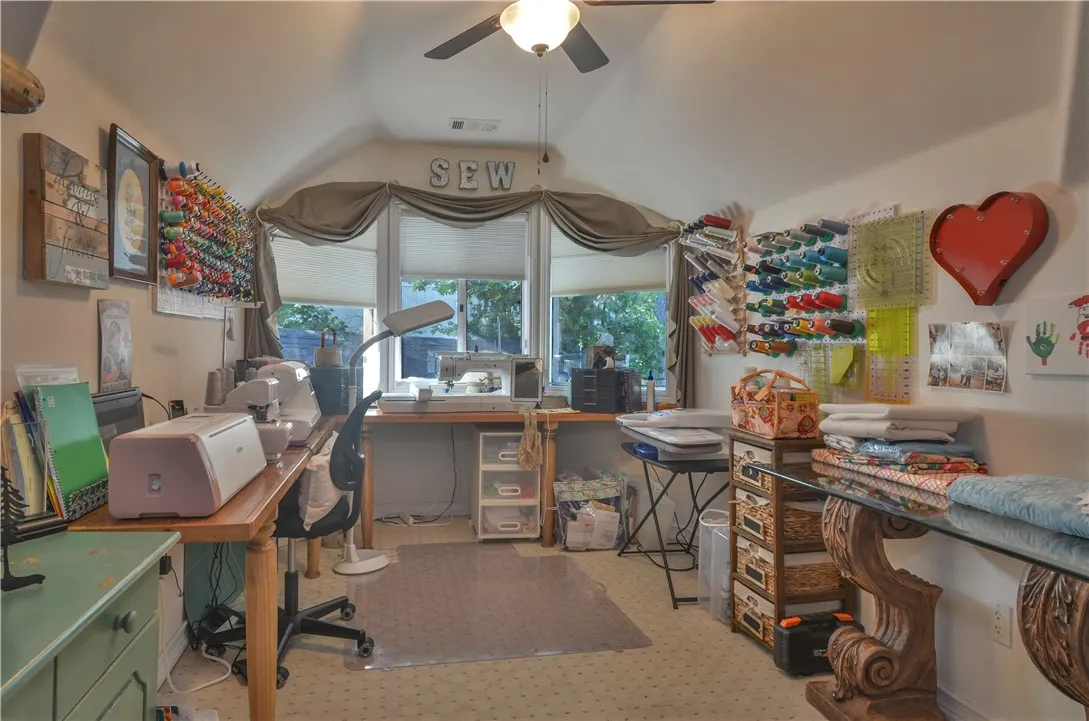 196 N Fairway Drive, Lake Arrowhead, California 92352 home-pic-30
