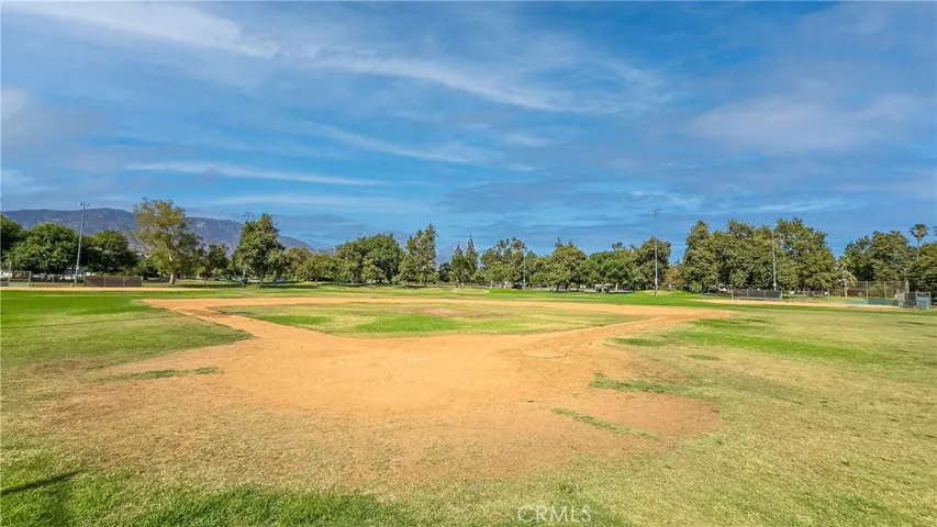 1807 Hanover Road, Claremont, California 91711