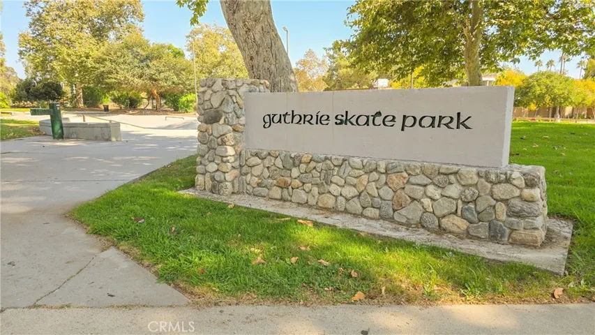 1807 Hanover Road, Claremont, California 91711